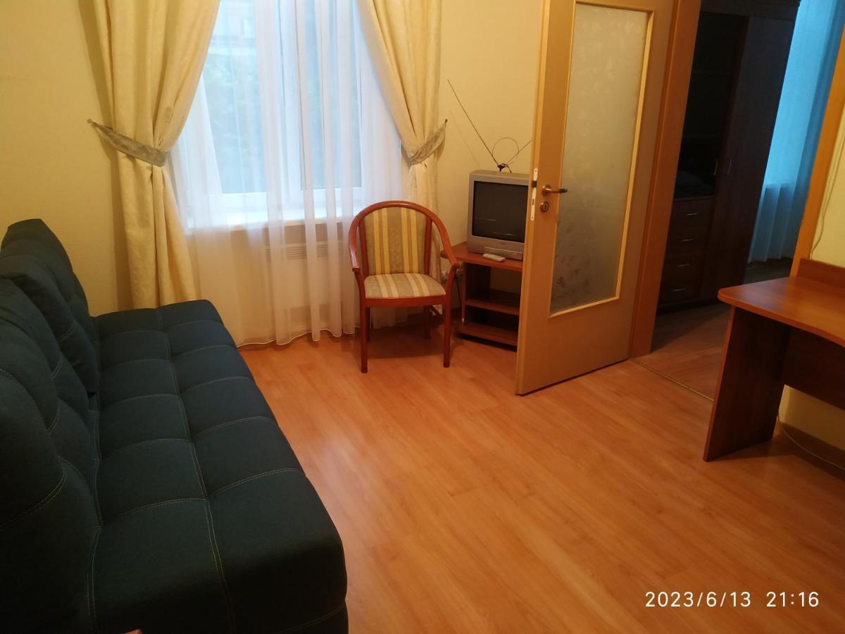 Бестужевский Дворик Гагра Екстериор снимка